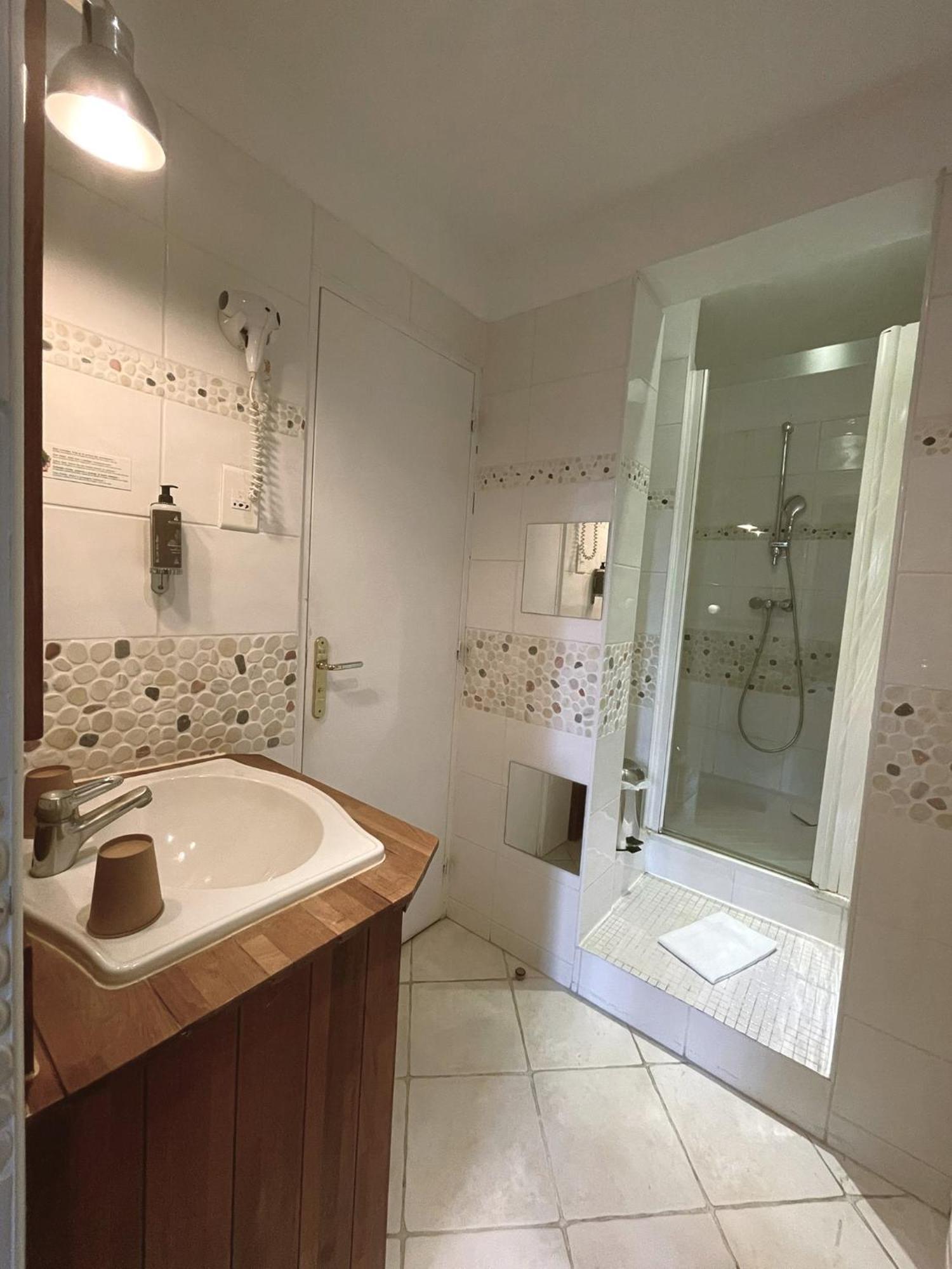 Hostellerie Du Lys Lamorlaye Dış mekan fotoğraf